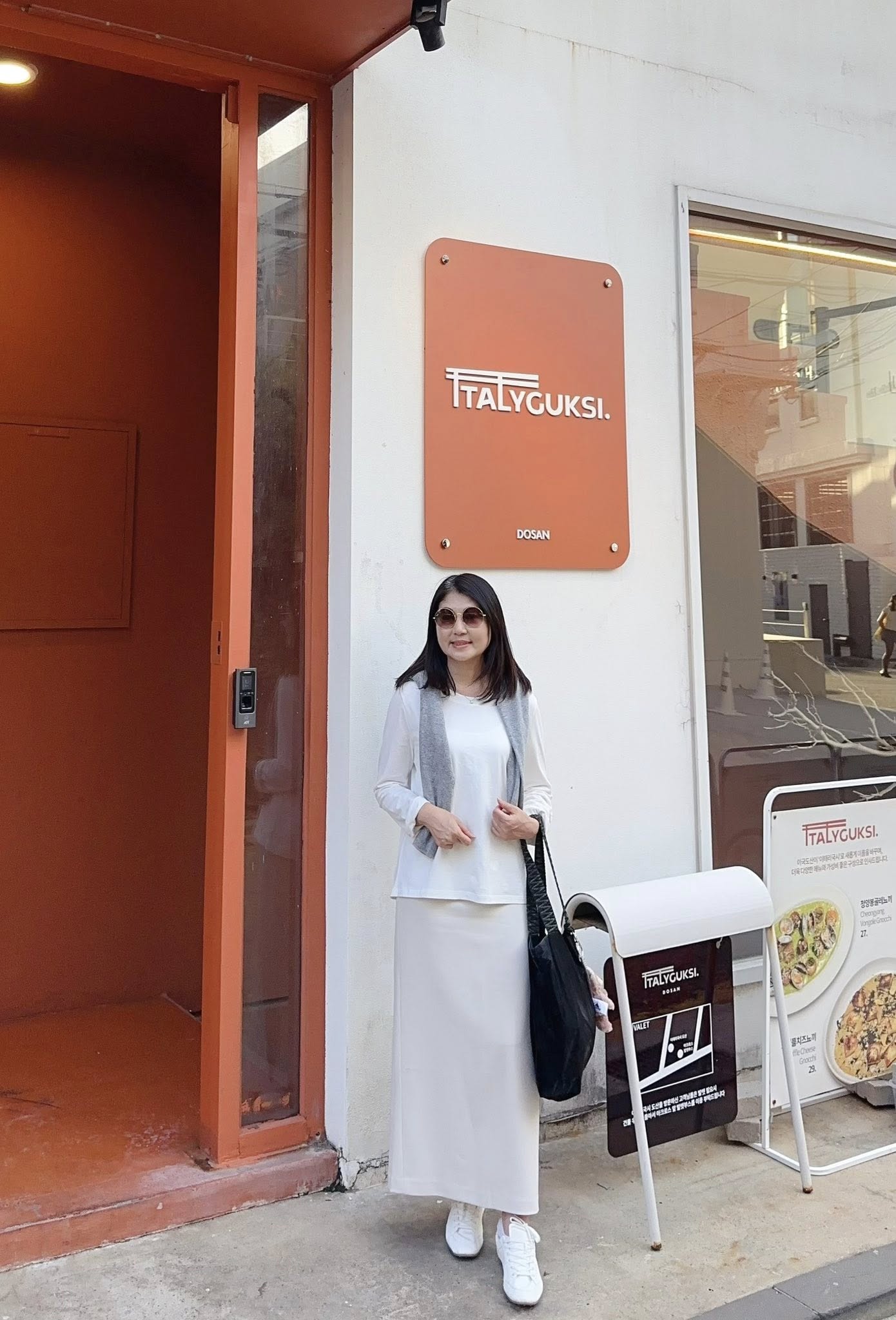 A78.纖瘦家簡約素雅西裝料長裙