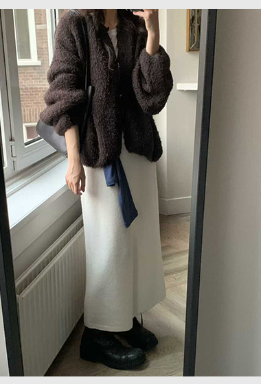 B02.小V家100%WOOL針織長裙