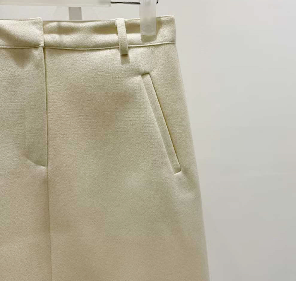 B79.質感家俐落西裝長裙