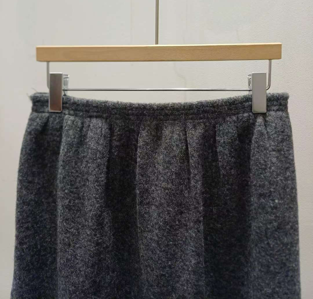 B74.可可家鬆緊腰羊毛傘裙