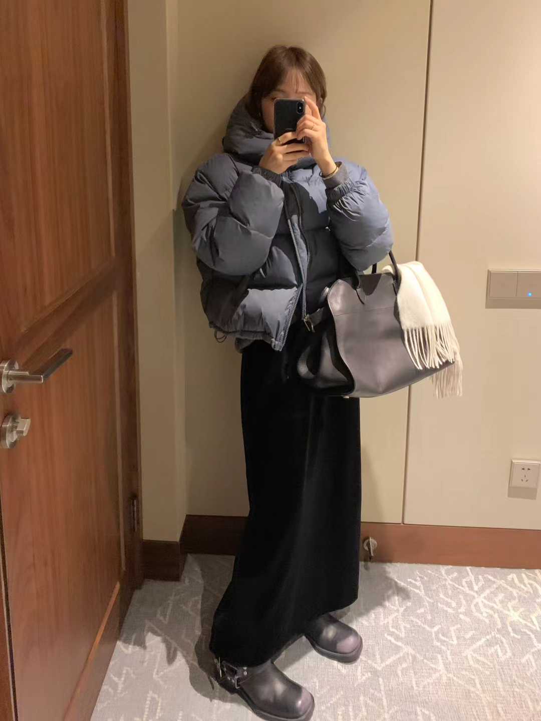 A45.顏值家柔軟絨面顯瘦裙