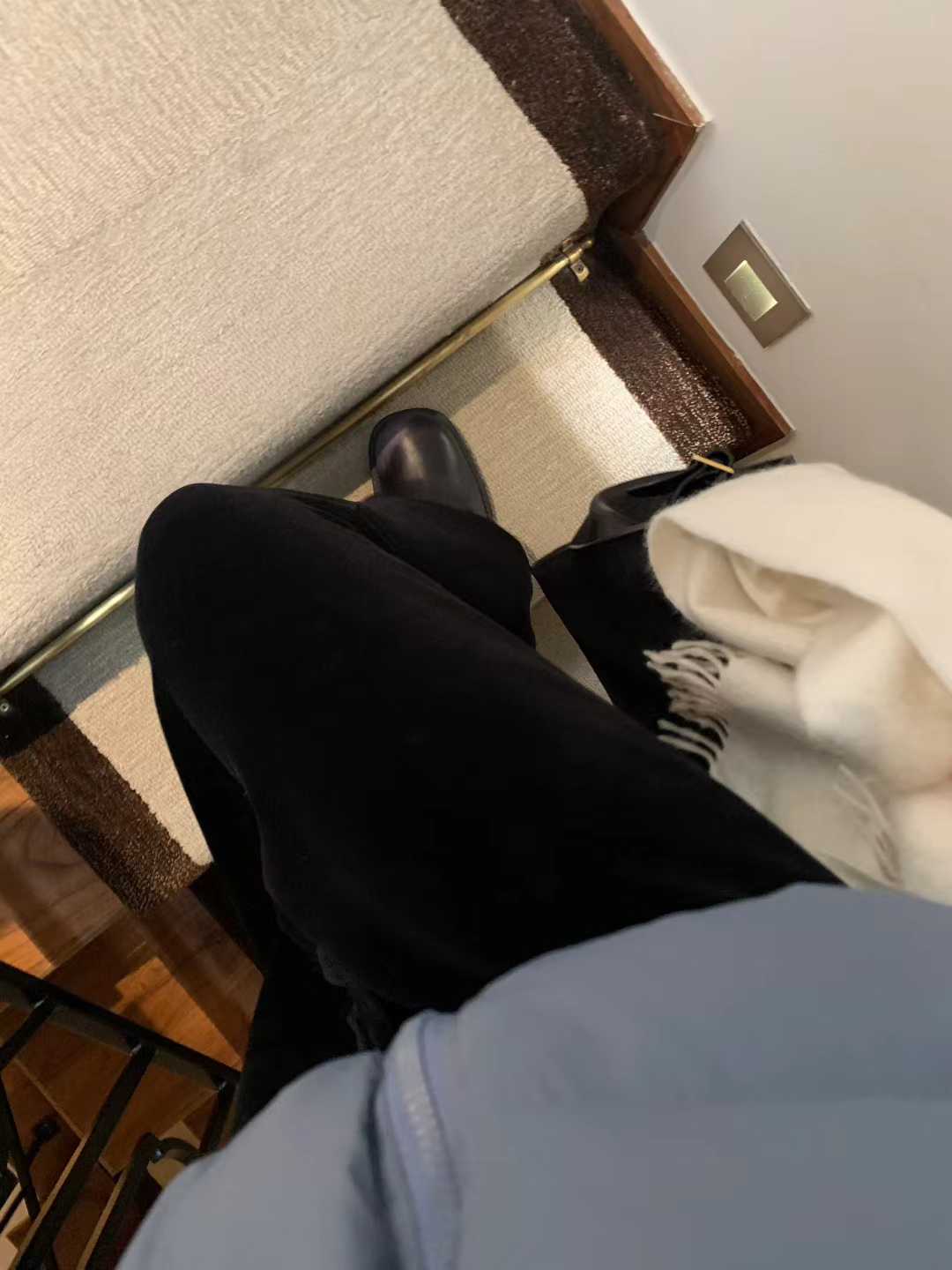 A45.顏值家柔軟絨面顯瘦裙