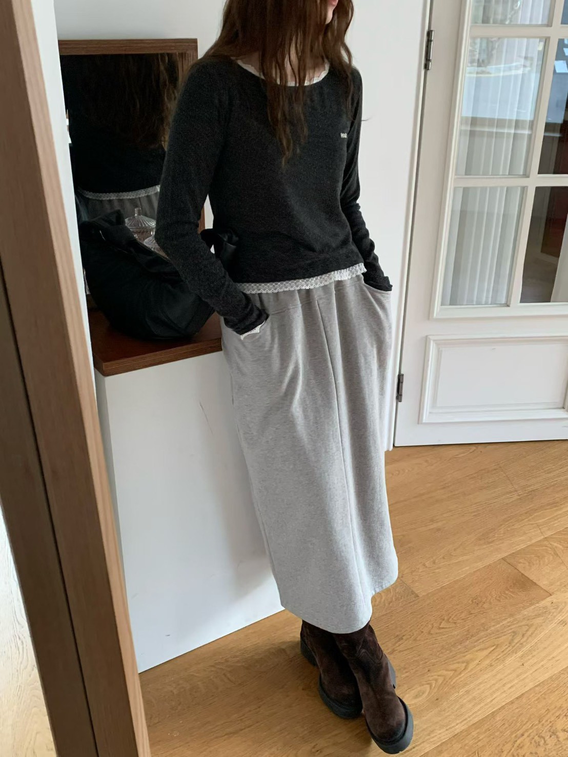 A63.輕鬆內磨毛後開衩休閒裙