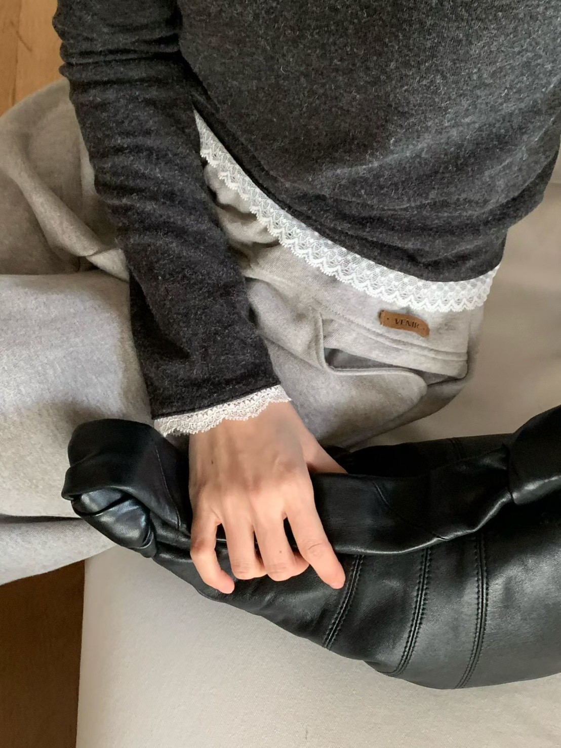 A63.輕鬆內磨毛後開衩休閒裙