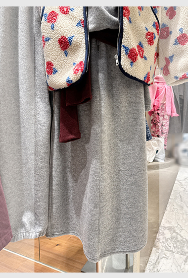 A123.灰階百搭保暖長裙