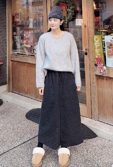 A123.灰階百搭保暖長裙