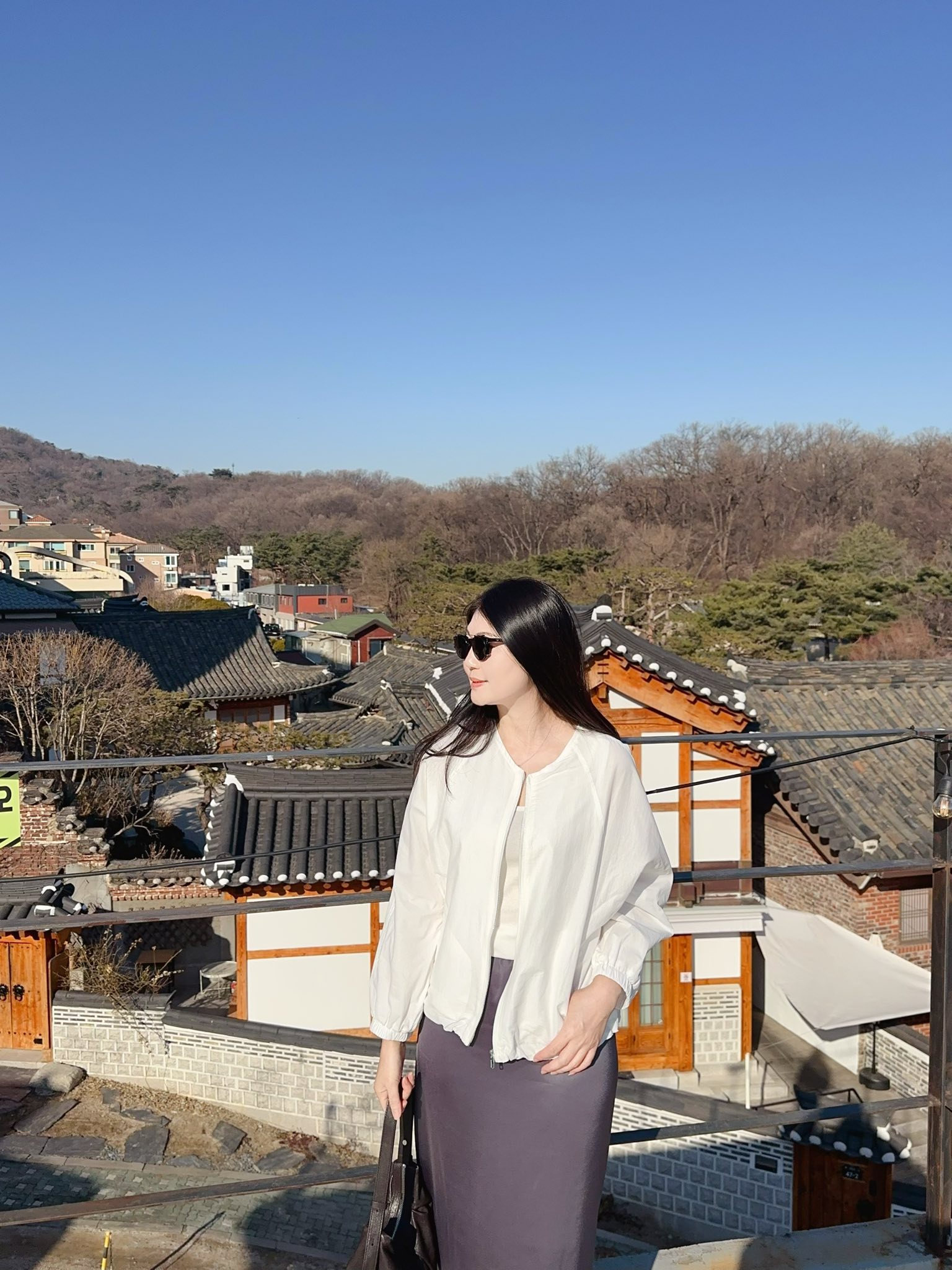 B46.微光澤拉繩修身長裙