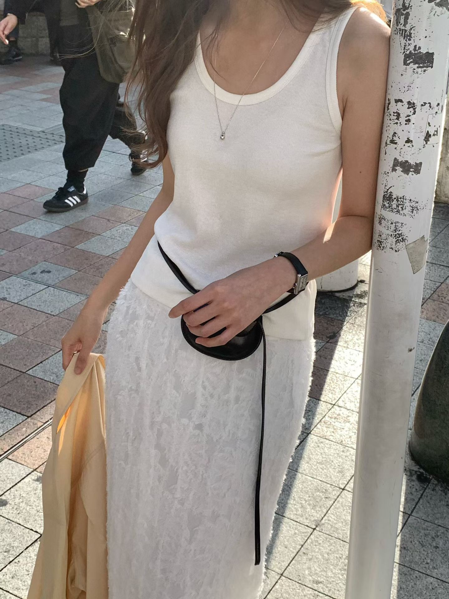 B04.大V家浪漫羽毛A字裙