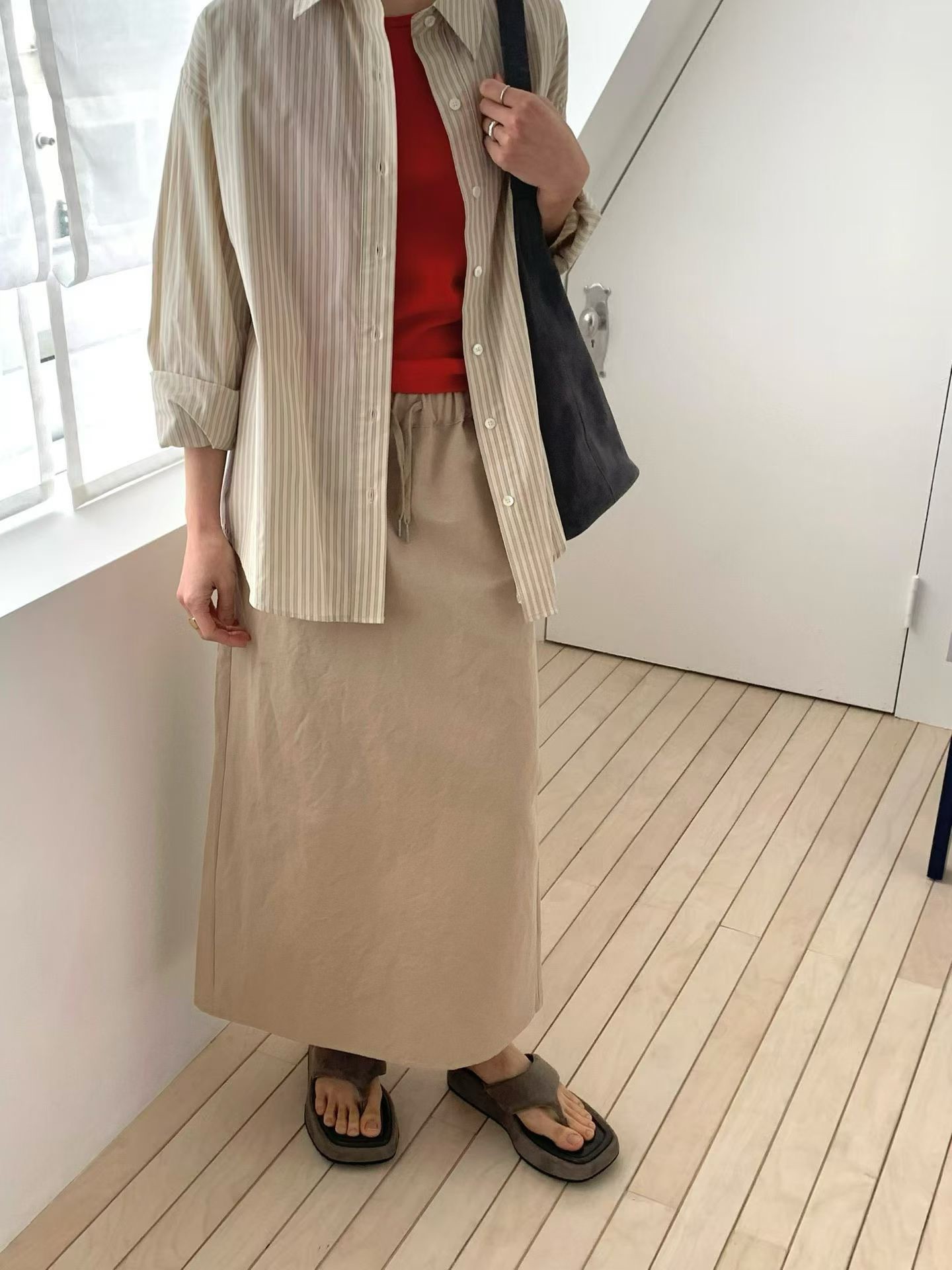 A29.JP家自在後開衩休閒裙