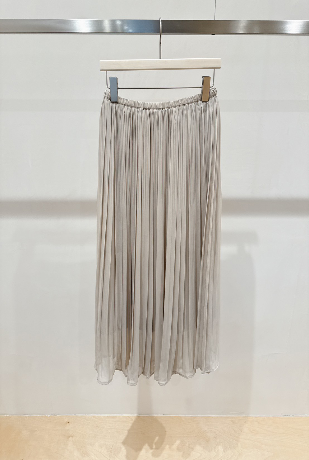 B05.淡雅飄逸細百褶長裙