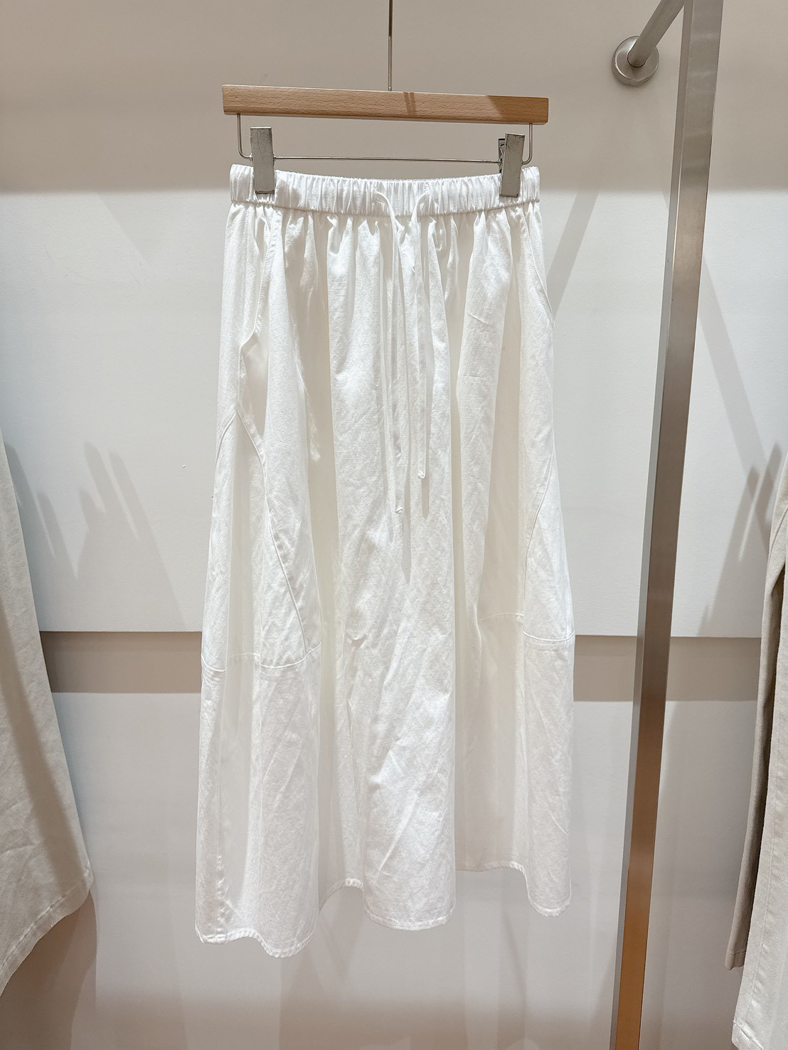 A07.小清新女孩白色圓裙