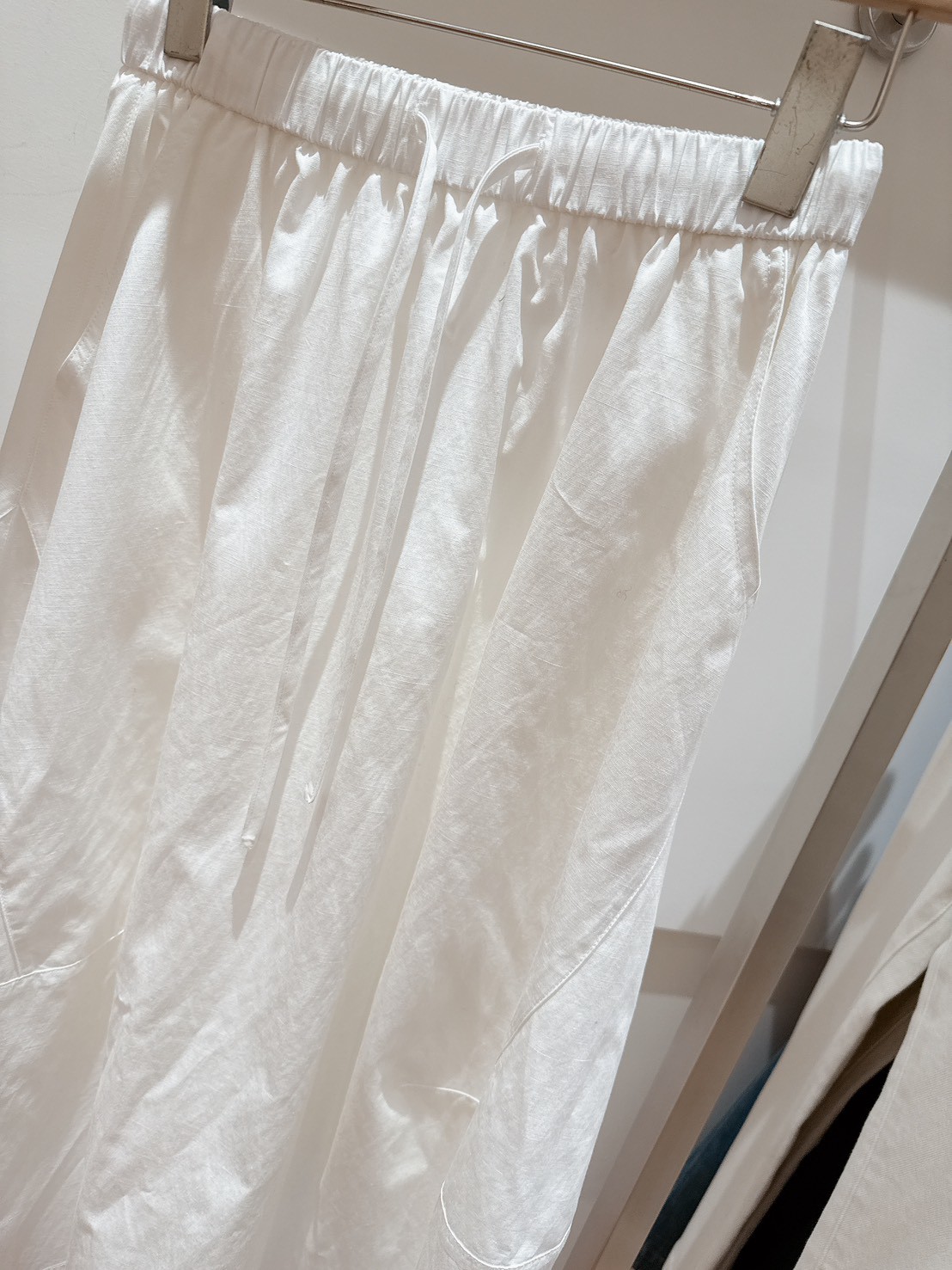 A07.小清新女孩白色圓裙