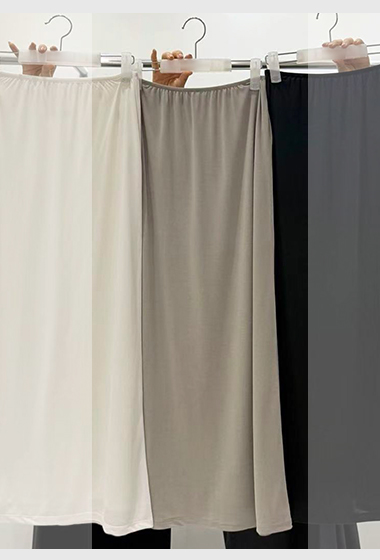 A41.質感家溫柔素雅長裙