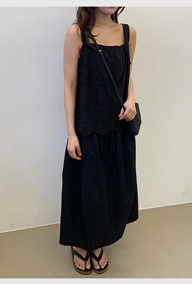 B04.質感家微花苞剪接裙