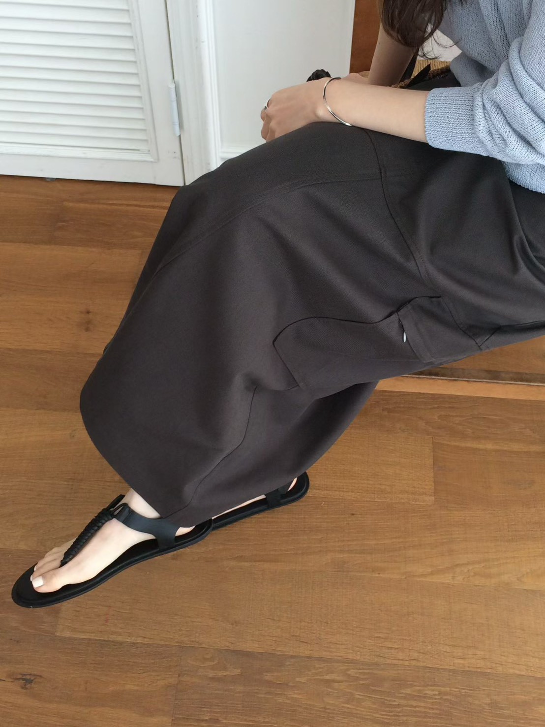 B21.十字剪接素雅工裝裙