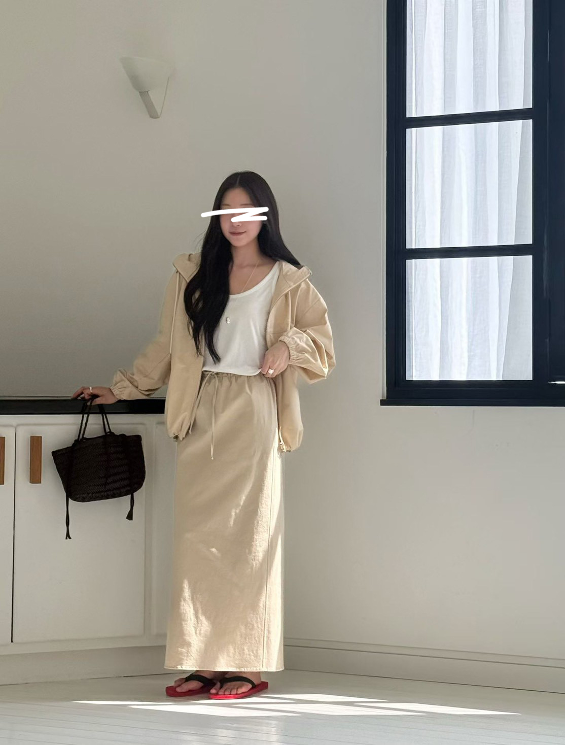 B04.鬆緊腰後開叉瘦瘦裙