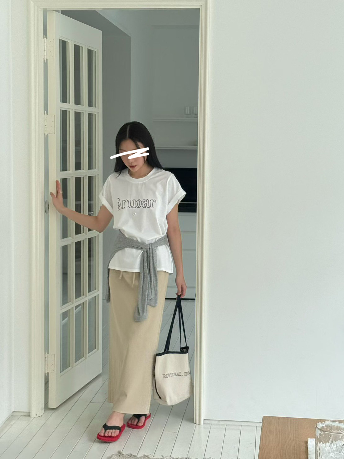 B04.鬆緊腰後開叉瘦瘦裙