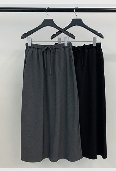 B55.零失誤必備鬆緊腰長裙