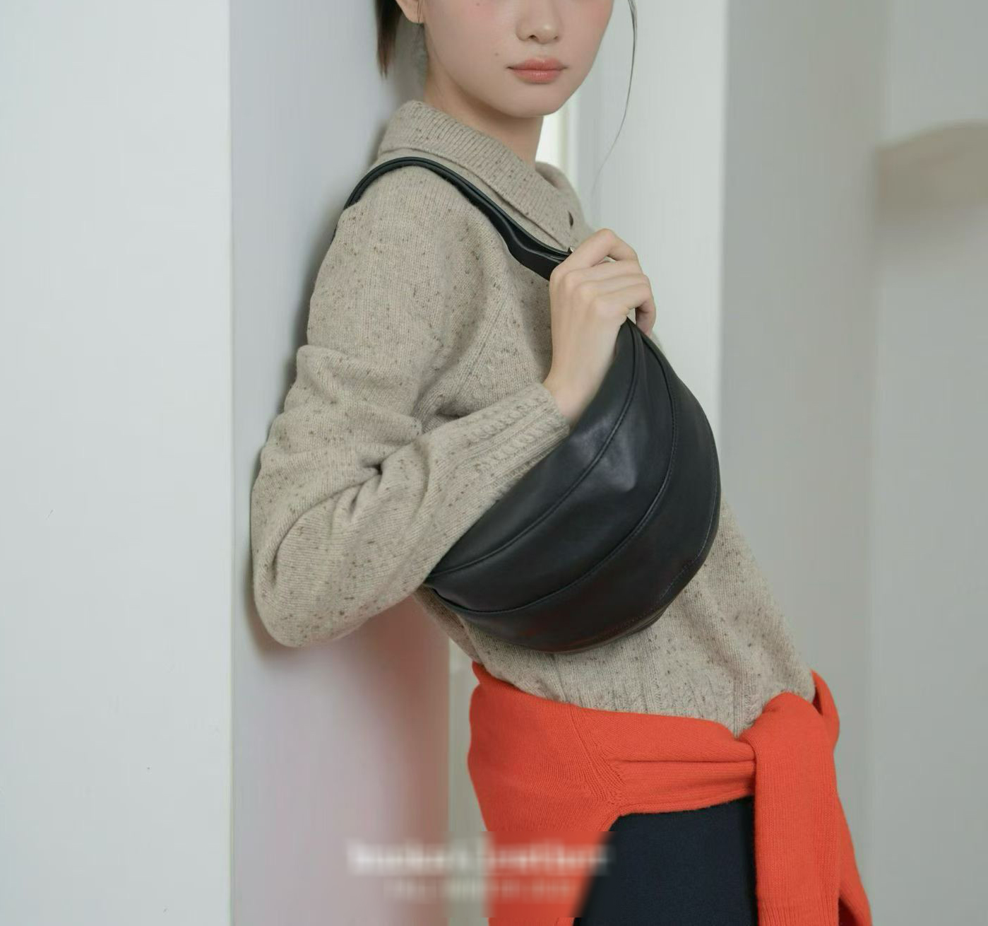 A12.可愛弧線真皮划艇(小)包