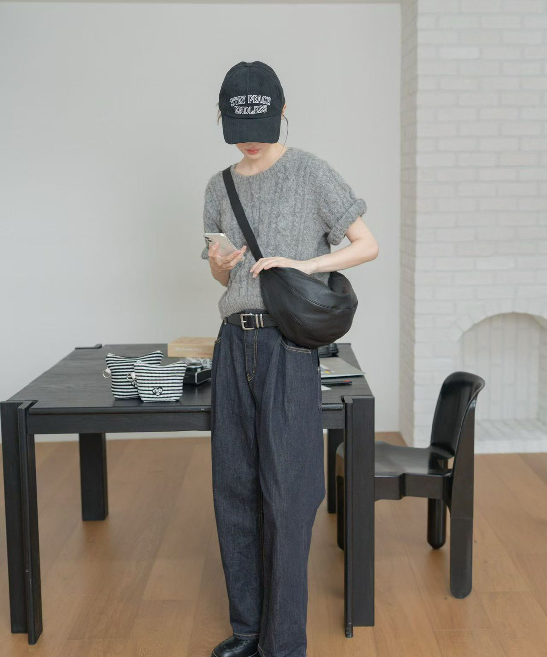 A11.可愛弧線真皮划艇(大)包