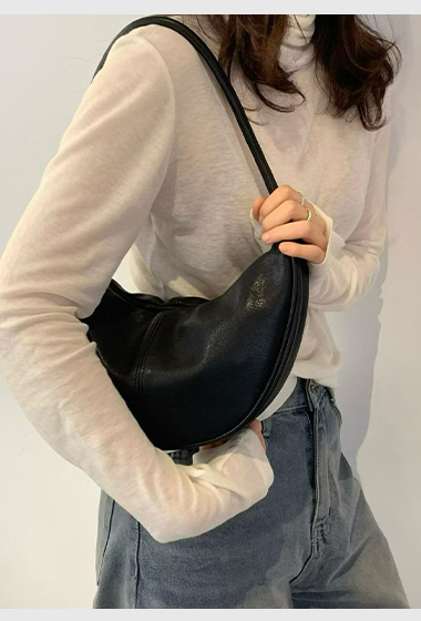 A09.簡約單繩拉鏈真皮餃子(小)包