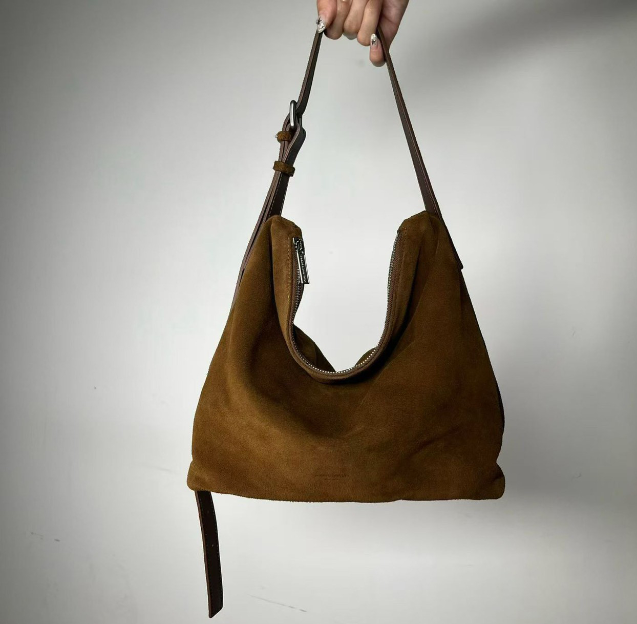 A10.日常大容量麂皮托特包