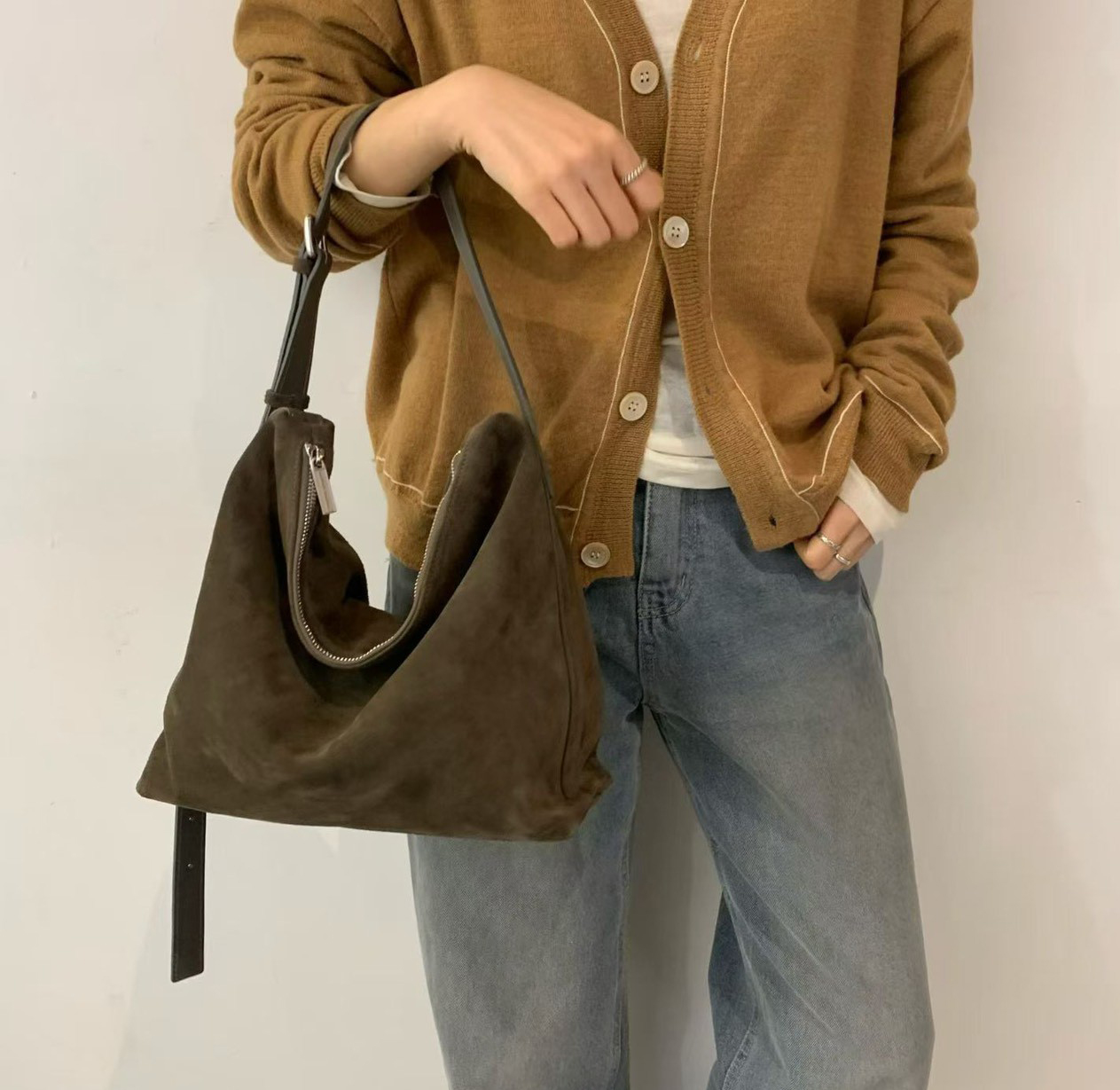 A10.日常大容量麂皮托特包