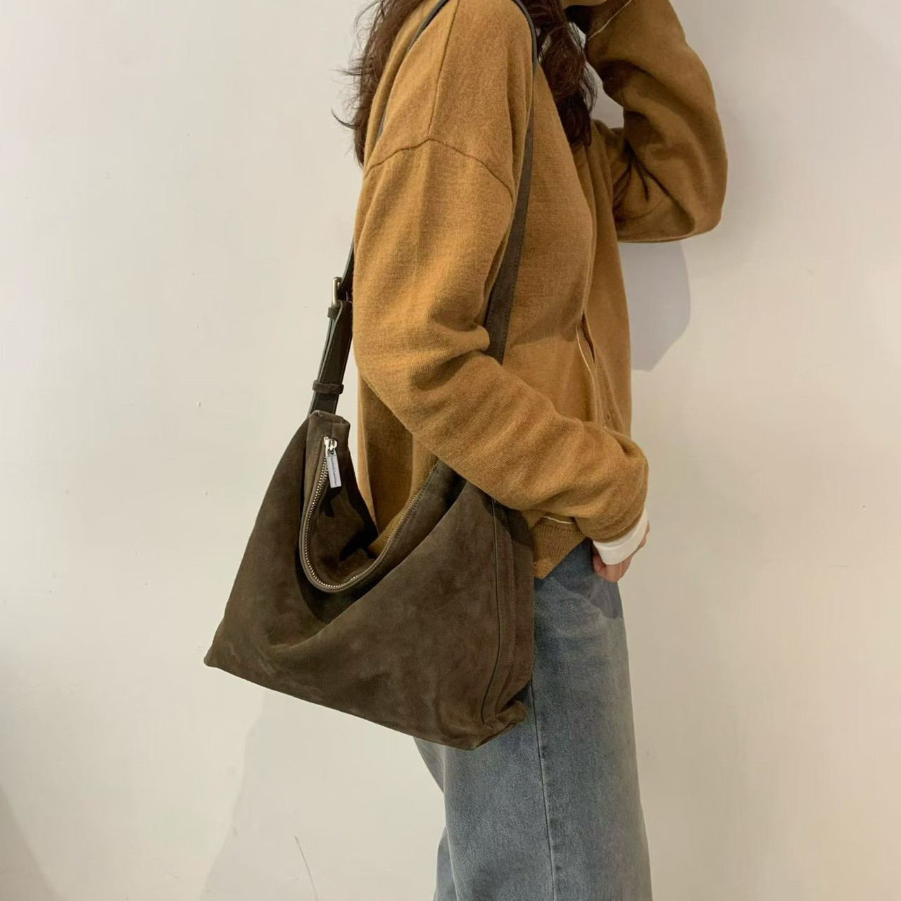 A10.日常大容量麂皮托特包