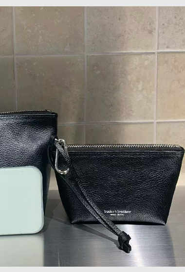 A06.質感真皮手拿收納(小)包