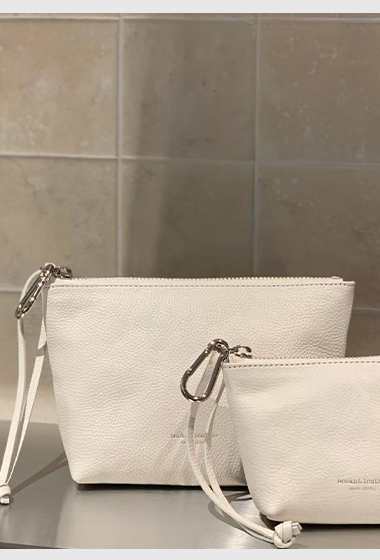 A05.質感真皮手拿收納(大)包