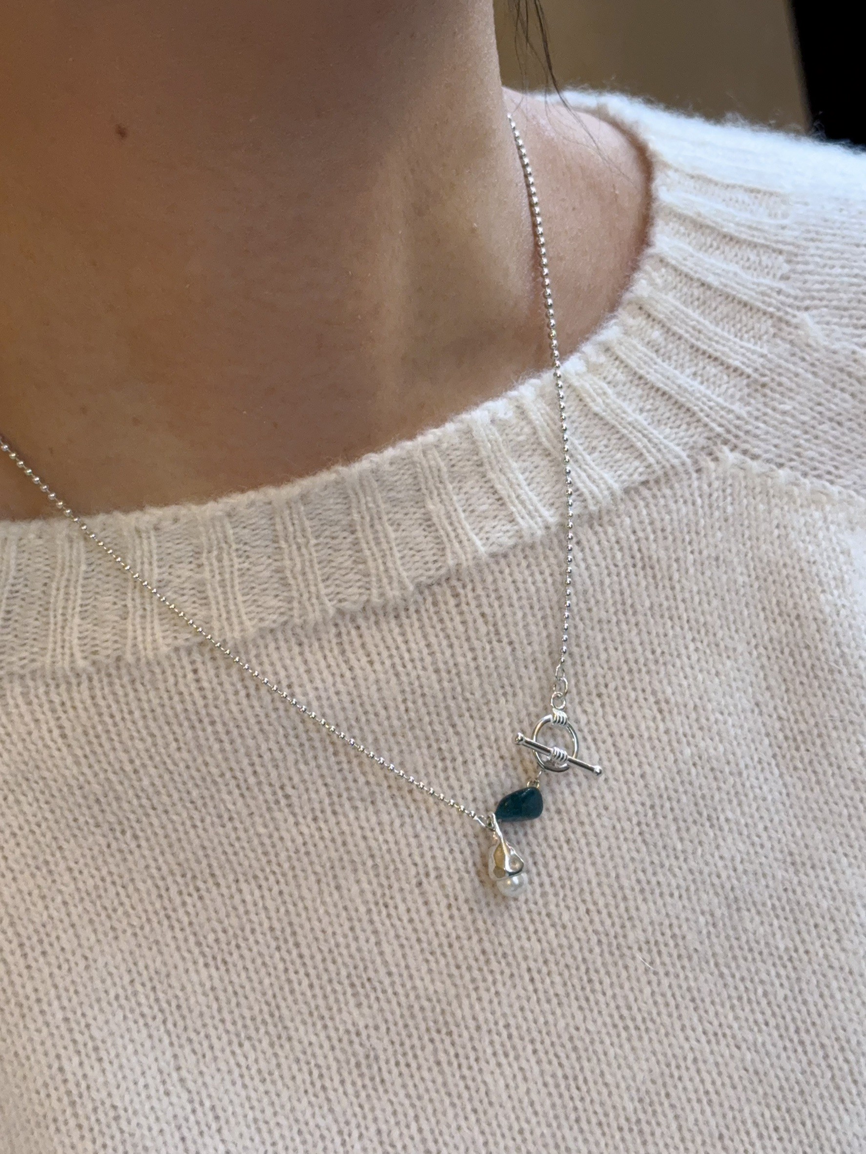 A42.925純銀碧綠流轉T字釦項鍊