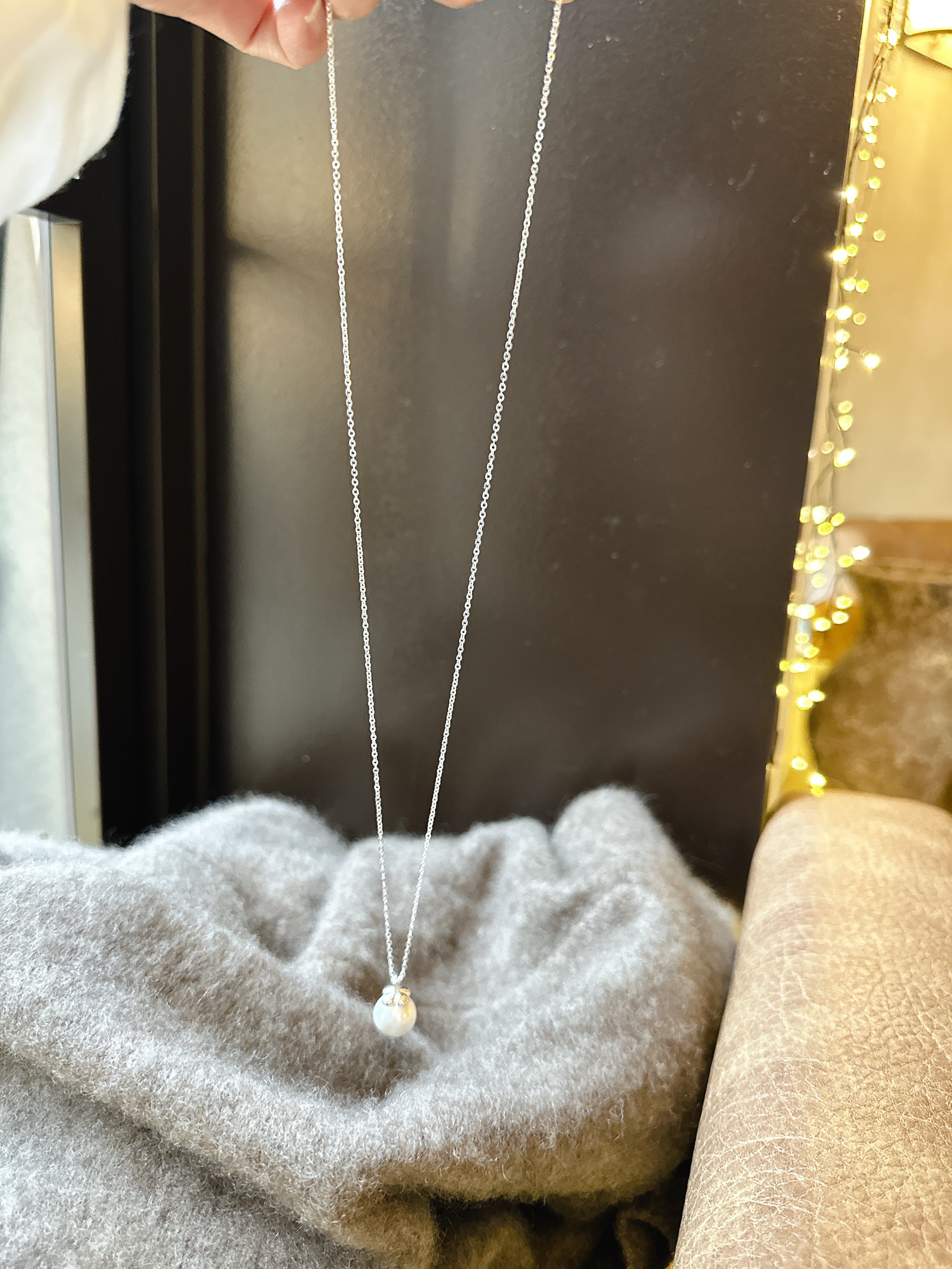 A37.925純銀月光圓珠項鍊