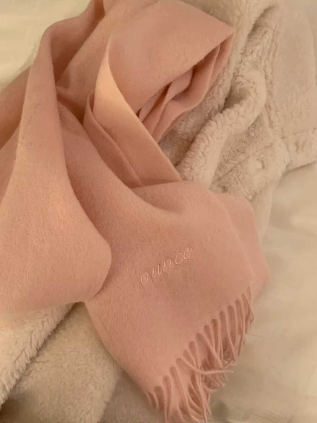 A12.顏值家100%WOOL多彩亮眼圍巾