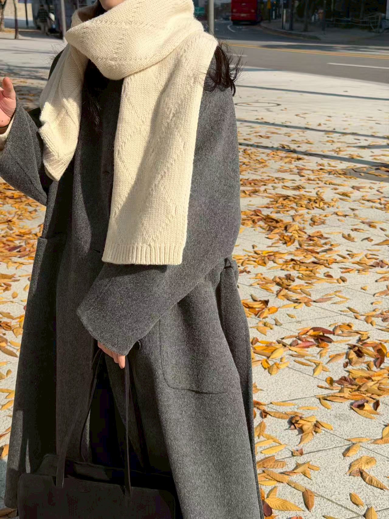 B37.瘦瘦歐膩時髦菱格保暖圍巾