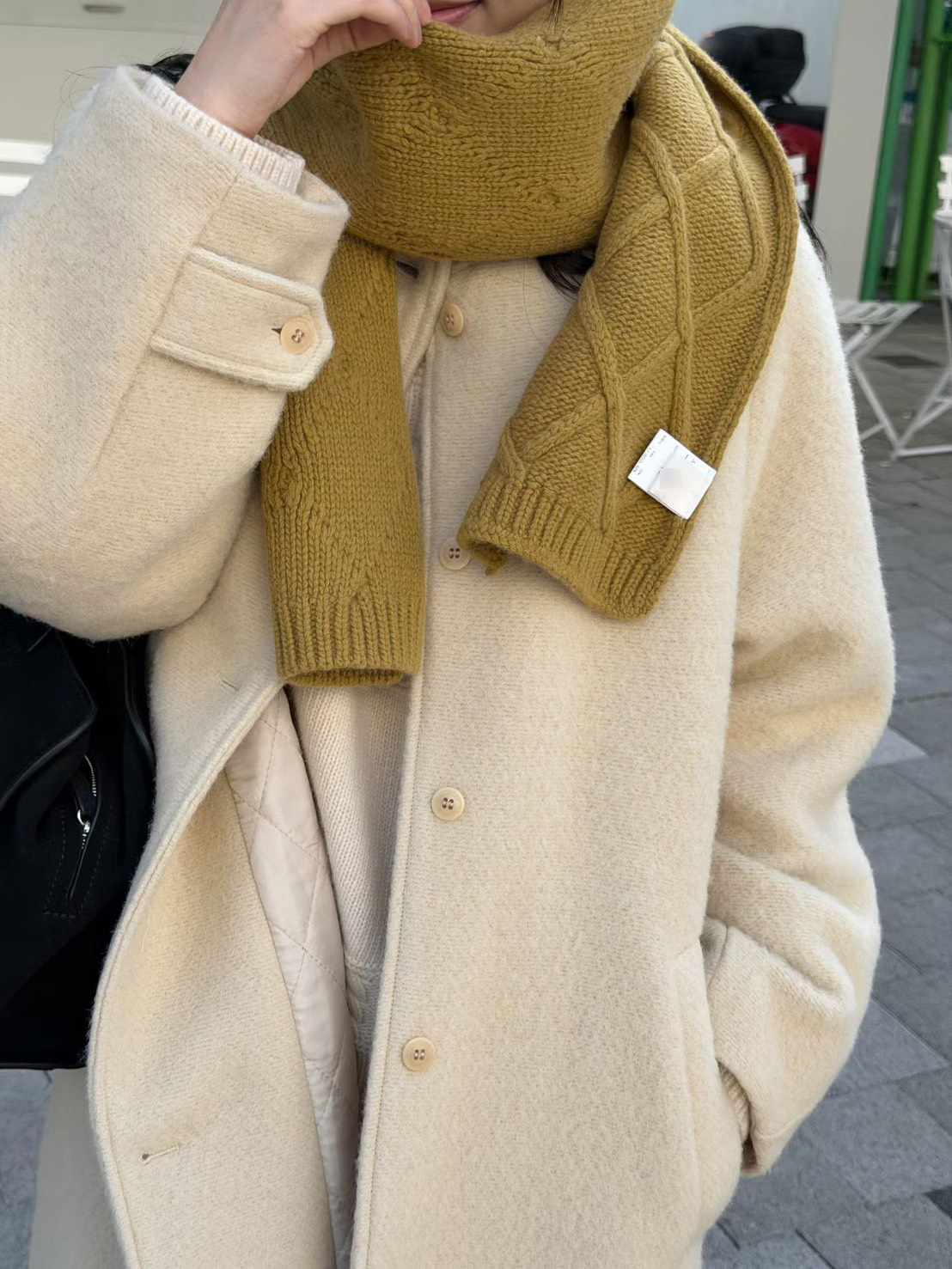 B37.瘦瘦歐膩時髦菱格保暖圍巾