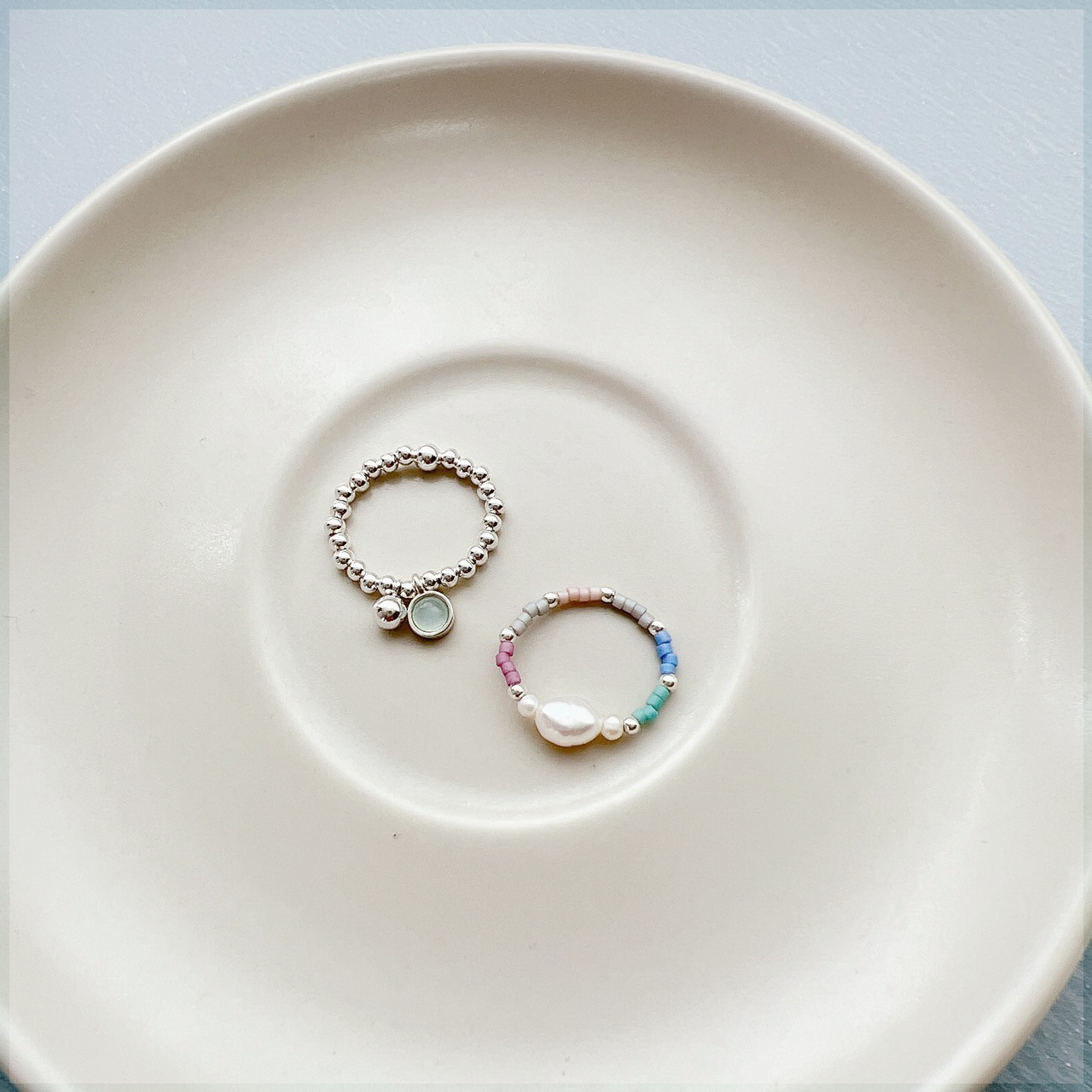 彩色珍珠彈性戒指