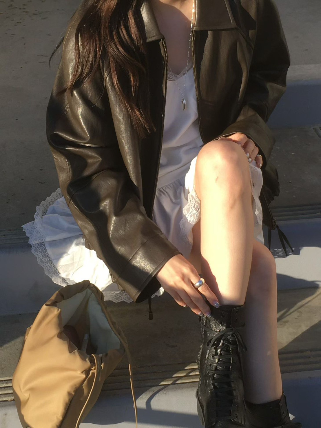 A97.小V家輕便傘狀PU皮外套