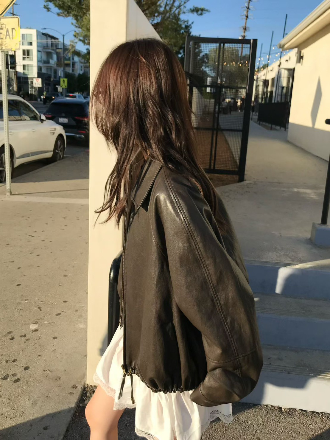 A97.小V家輕便傘狀PU皮外套