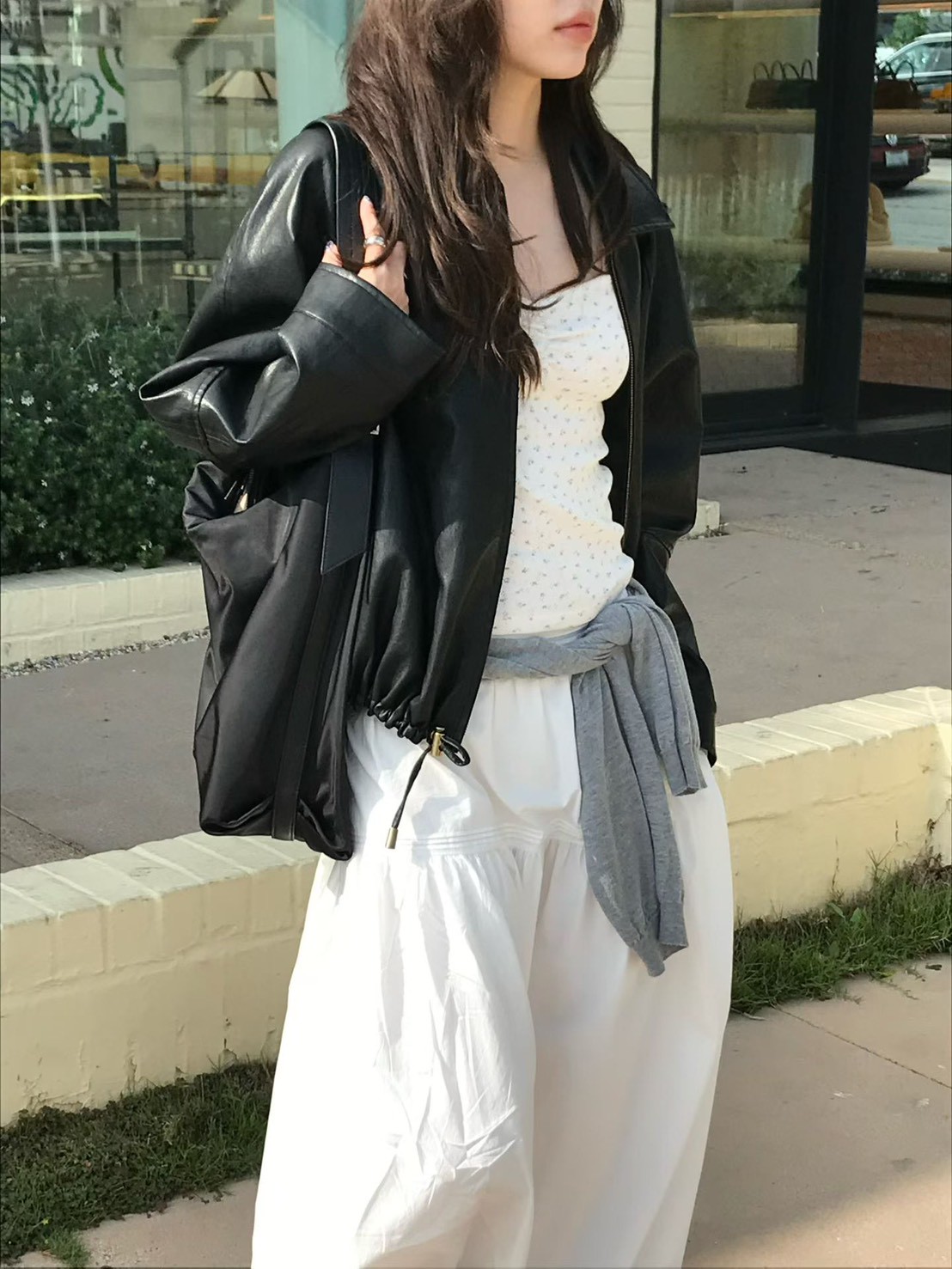A97.小V家輕便傘狀PU皮外套