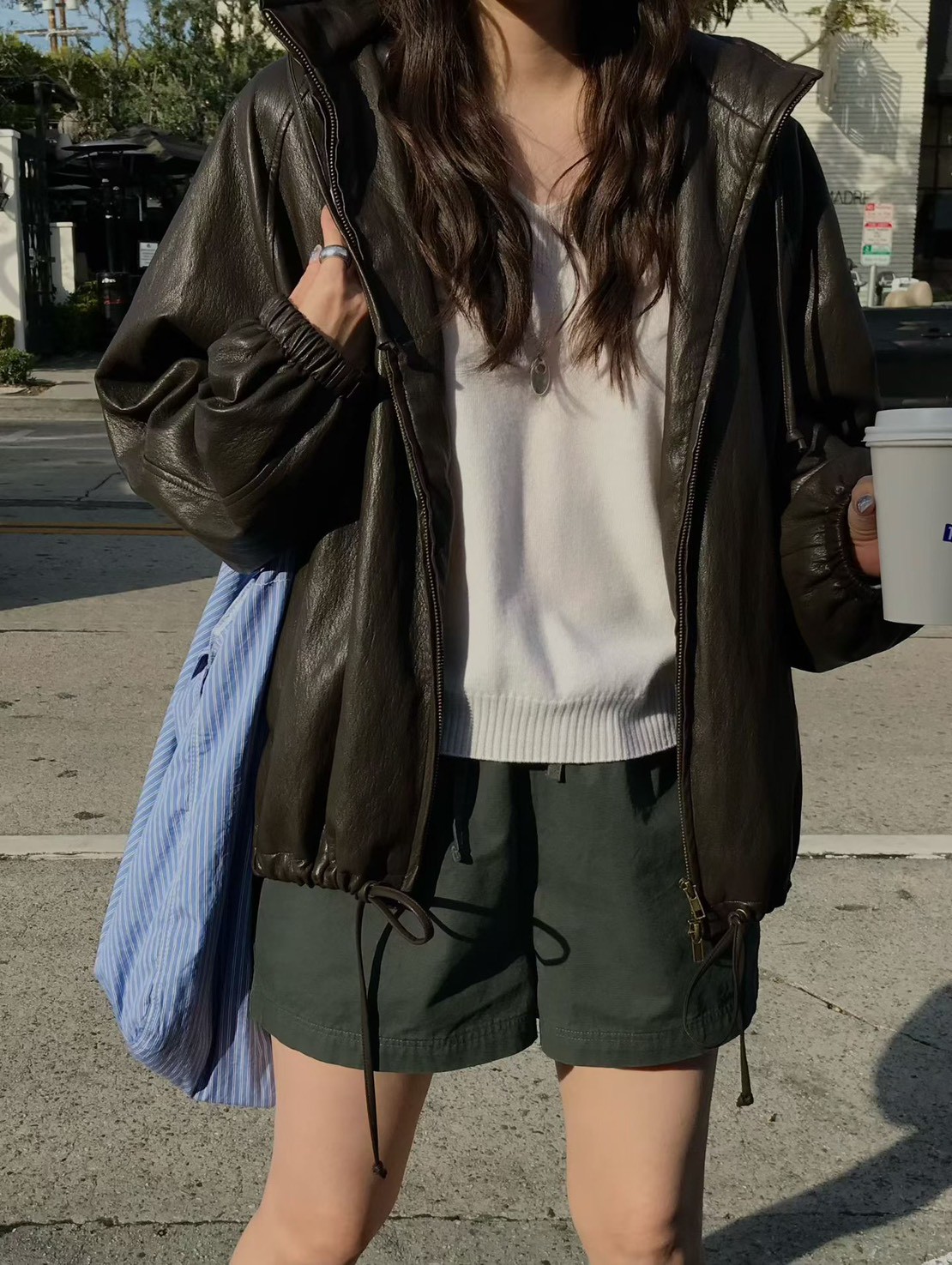 A98.小V家輕量連帽可拆PU皮外套