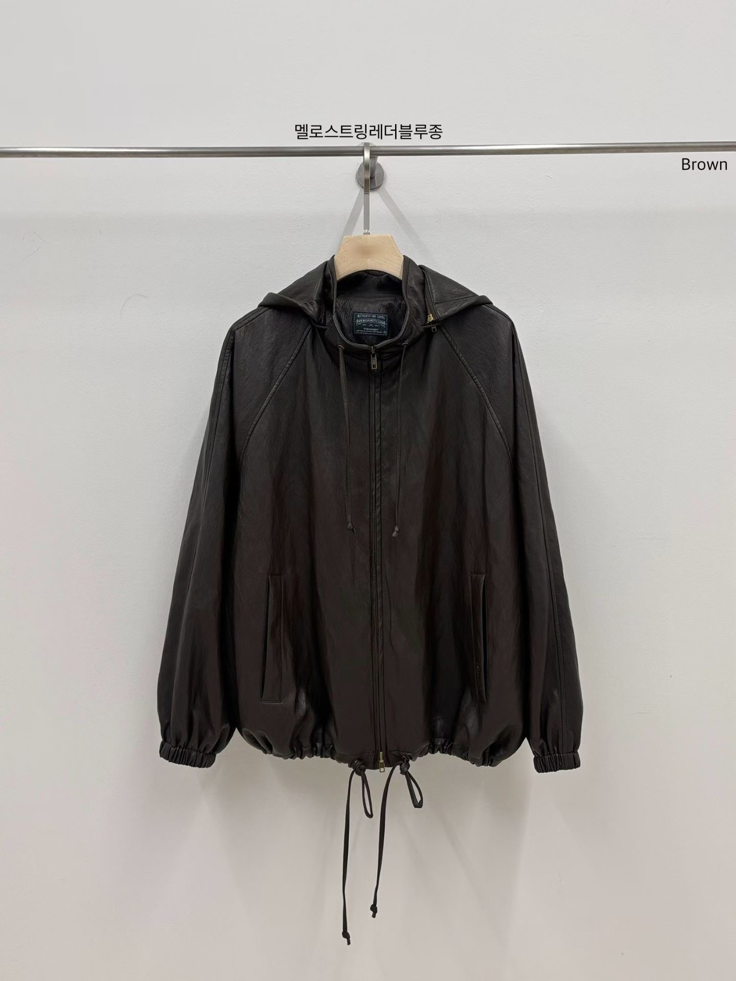 A98.小V家輕量連帽可拆PU皮外套