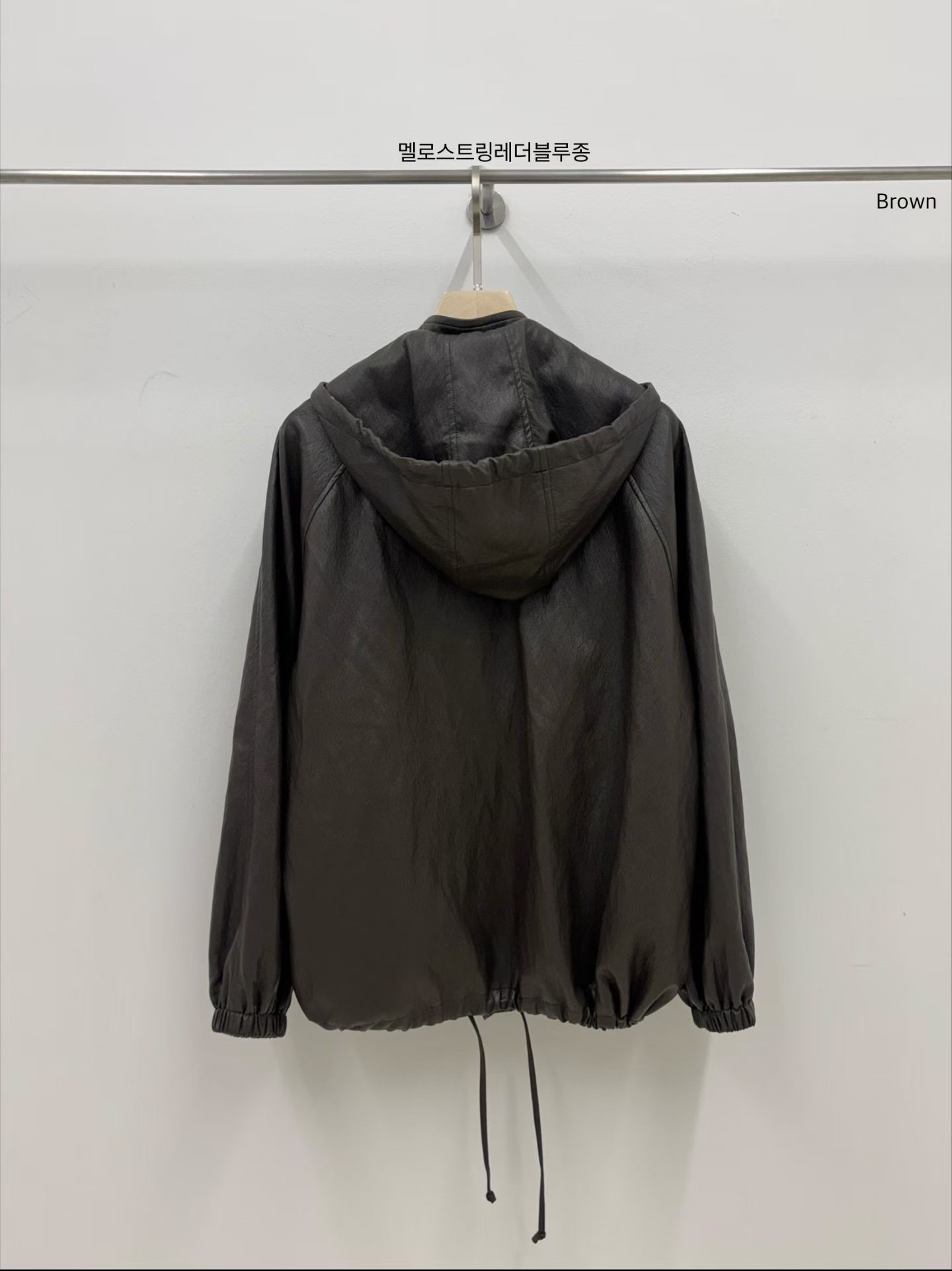 A98.小V家輕量連帽可拆PU皮外套