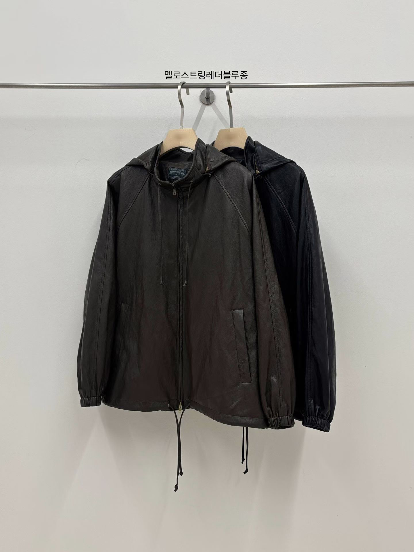 A98.小V家輕量連帽可拆PU皮外套