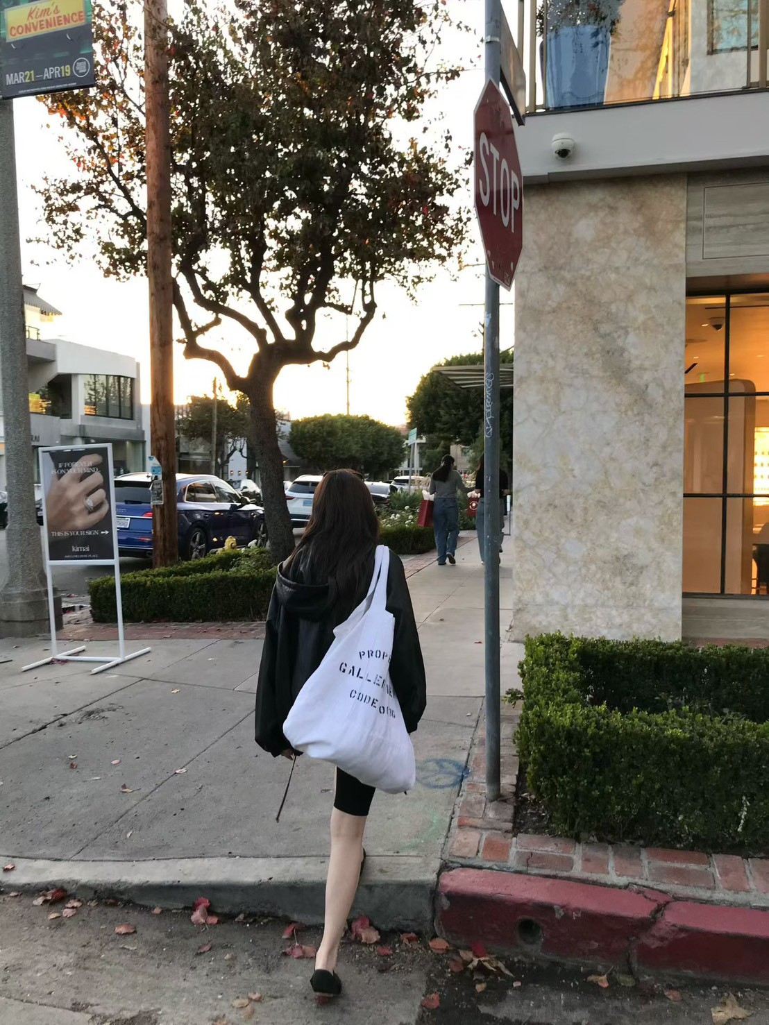 A98.小V家輕量連帽可拆PU皮外套