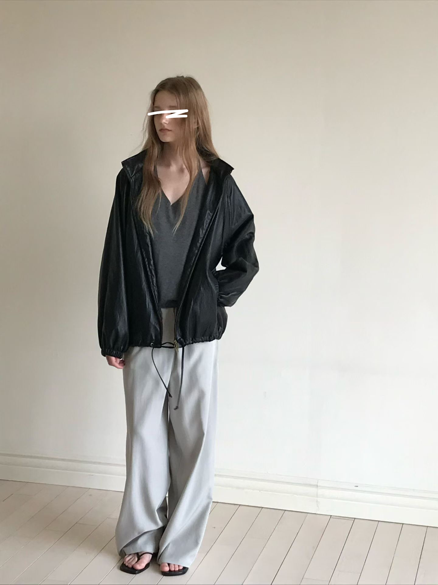 A98.小V家輕量連帽可拆PU皮外套