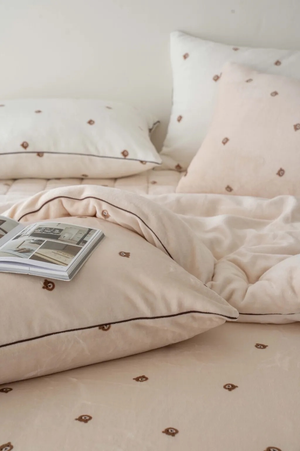 A01.可愛熊熊冬日絨毛枕頭套(單入)