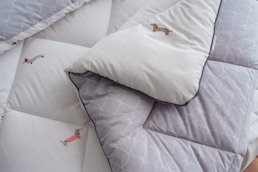 A37.俏皮臘腸狗狗莫代爾單人被S