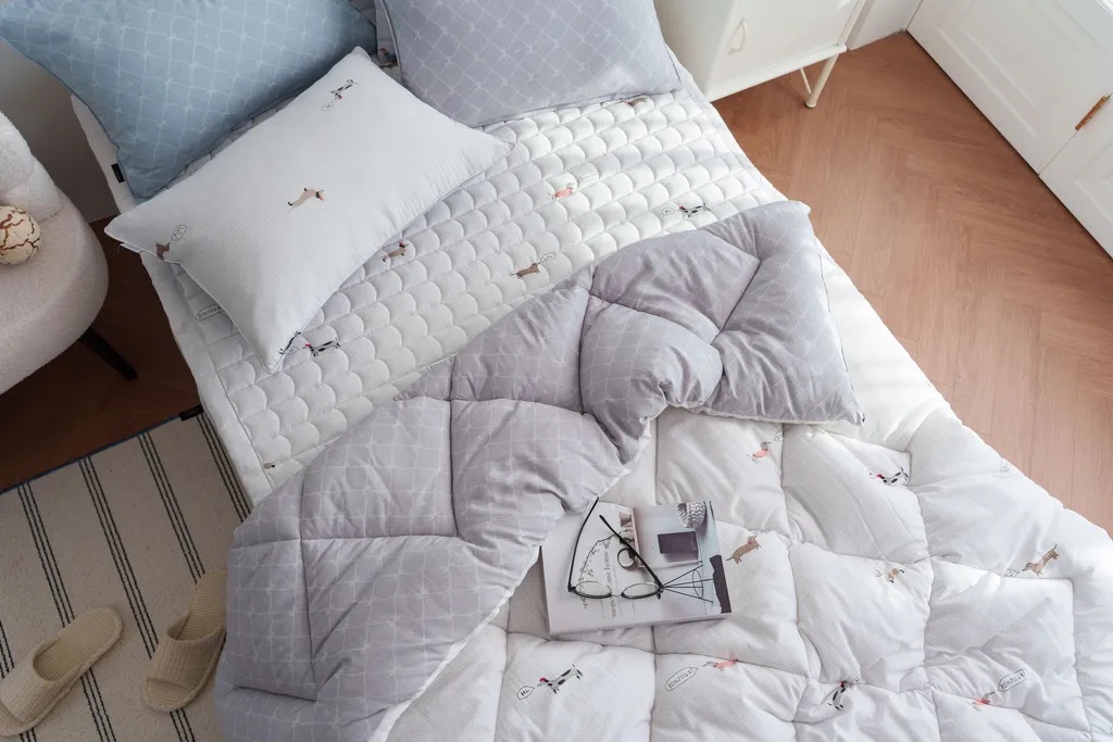 A35.俏皮臘腸狗狗莫代爾單人床墊S