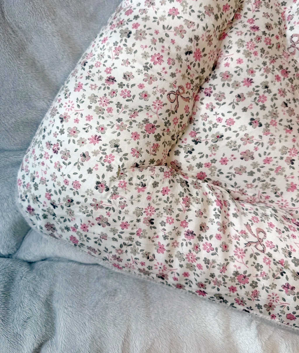 A45.田園花海蕾絲滾邊莫代爾枕頭套(單入)