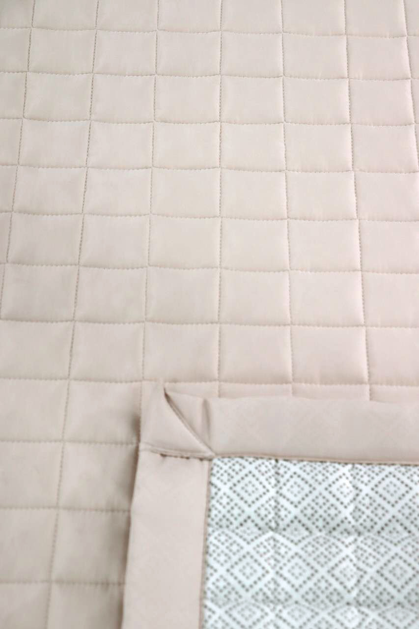 A13.素雅方格雙人床墊Q